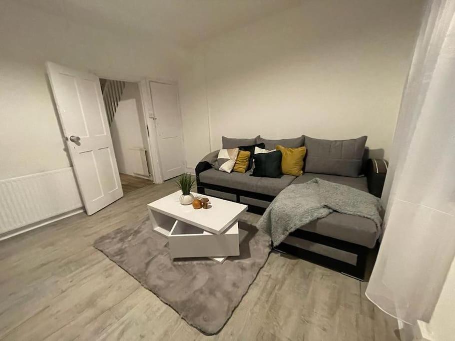 Beautiful 2 Bedroom On Tower Bridge Λονδίνο Εξωτερικό φωτογραφία