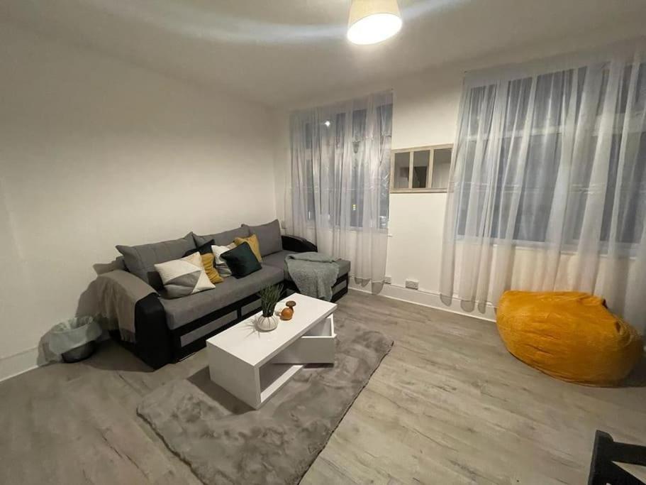 Beautiful 2 Bedroom On Tower Bridge Λονδίνο Εξωτερικό φωτογραφία