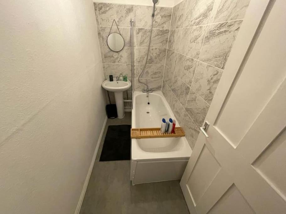 Beautiful 2 Bedroom On Tower Bridge Λονδίνο Εξωτερικό φωτογραφία